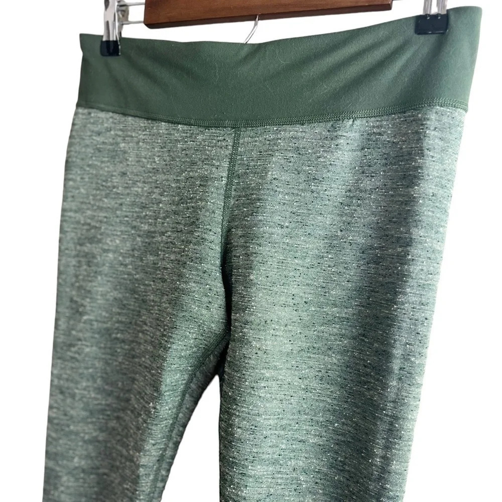 Under Armour • Textured Green Leggings - Picture 4 of 10